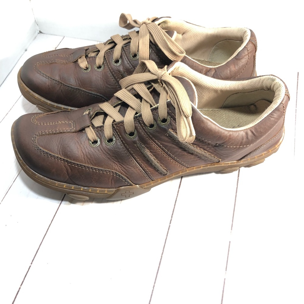 Men’s Dr Martens Brown Leather Casual Sneaker